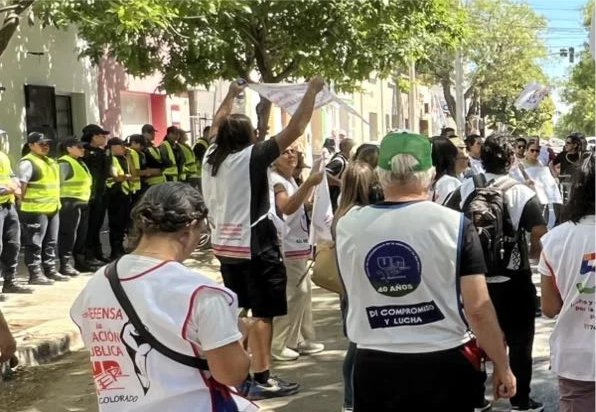 UNTER MOVILIZACION PROTESTA POLICIAS
