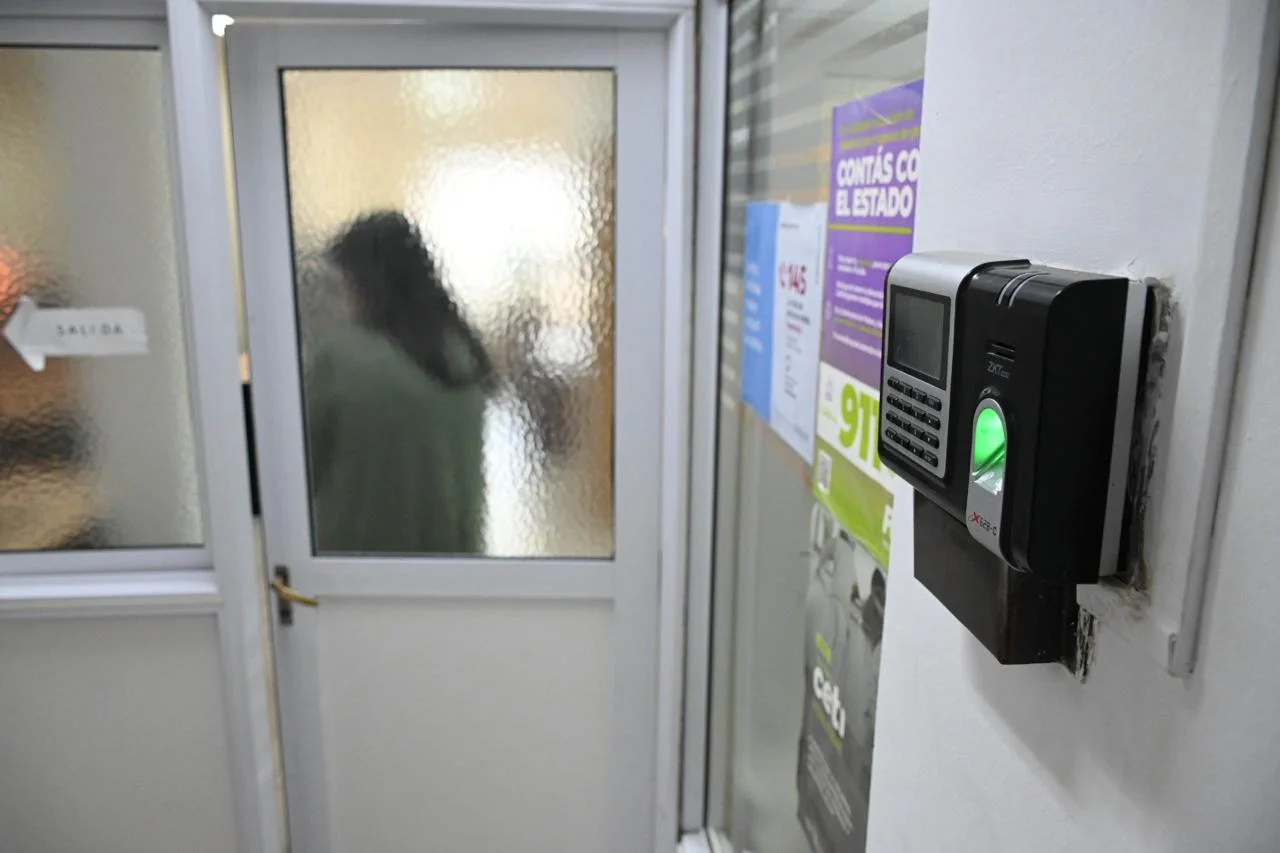 HOSPITAL RECONOCIMIENTO FACIAL CONTROL ASISTENCIA