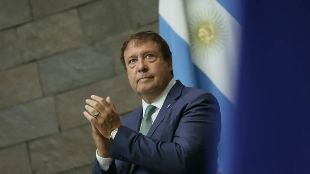 ALBERTO WERETILNECK