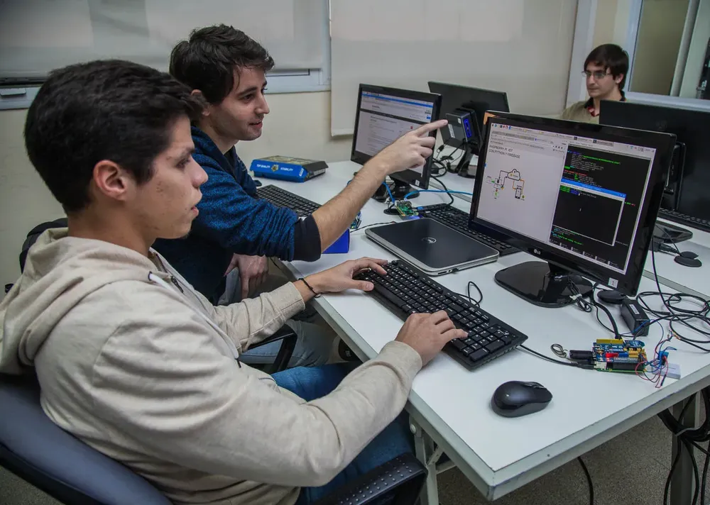 Laboratorio de Informática Aplicada,UNRN