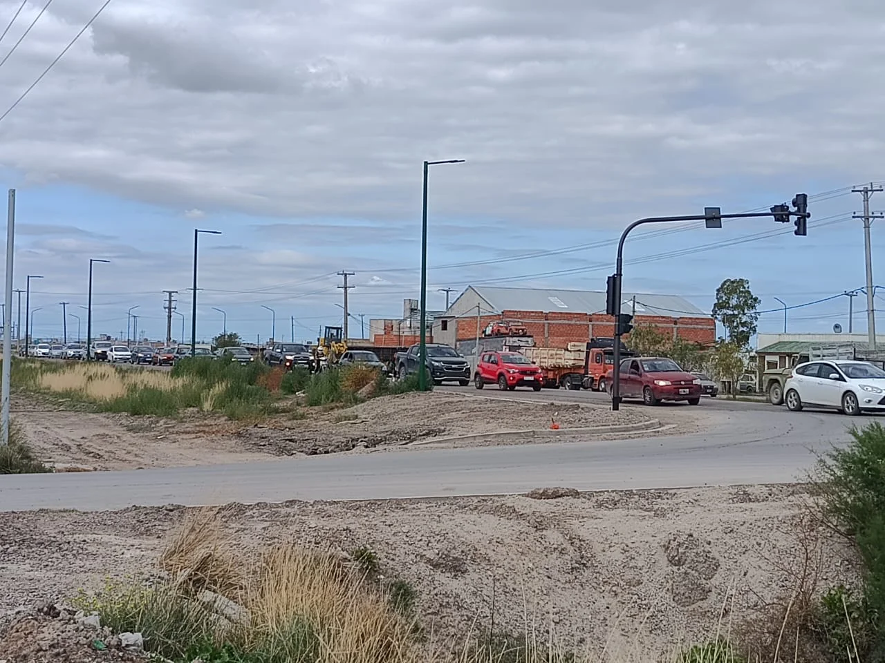 SEMAFORO AVENIDA PERON BOULEVARD ITUZAINGO