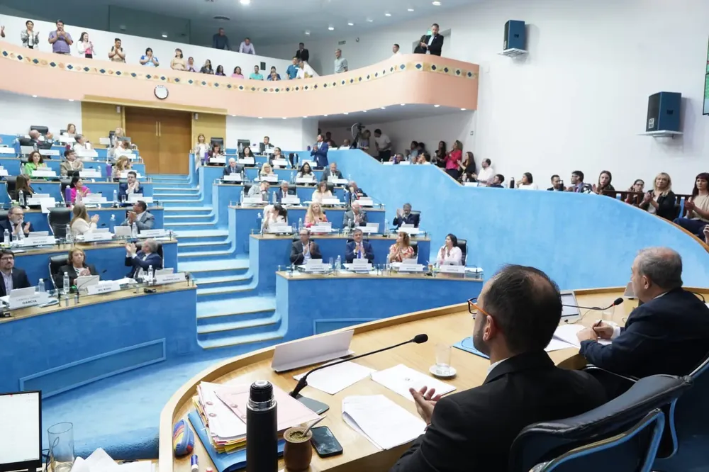 SESION DE LEGISLATURA