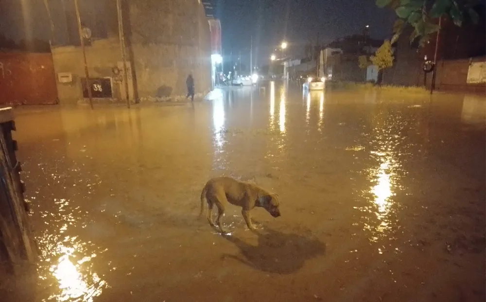 TORMENTA BARRIO LAVALLE LLUVIA CALLES