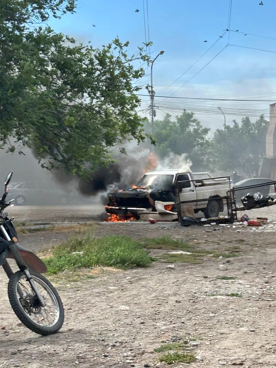 CAMIONETA INCENDIO BARRIO INALAUQUEN