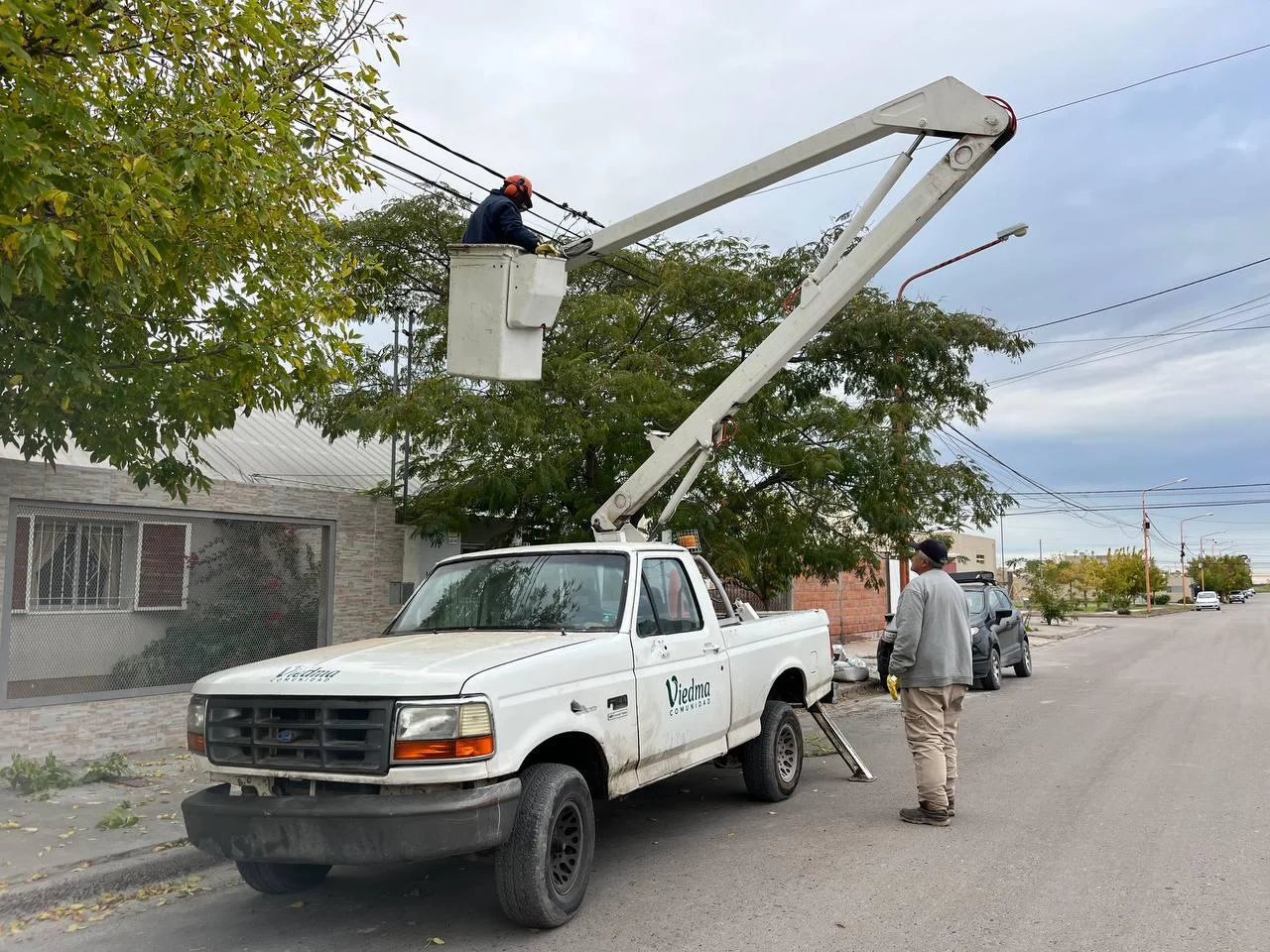 VIEDMA LIMPIA CON LA COMUNIDAD LOS FRESNOS CURRU LEUVU