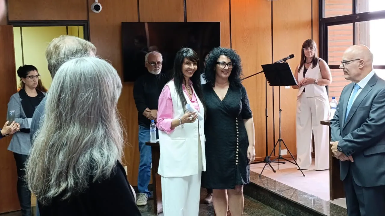 LORENA VILLAVERDE DIPLOMA SENADORA