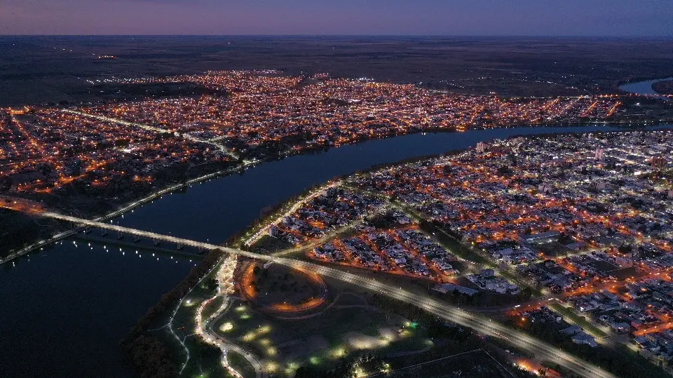 VIEDMA AEREA NOCTURNA
