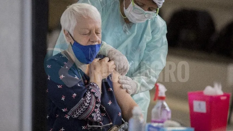 vacunación Coronavirus adultos mayores