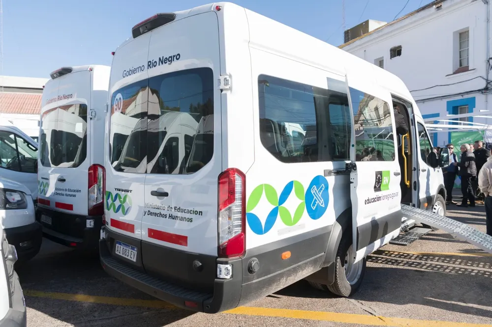 EDUCACION MINIBUSES